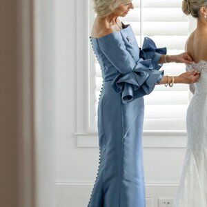 Mother of the Bride Dress for wedding- Alexandar Daymor size 2